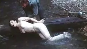 Uwielbia być ruchana sex dojrzałe mamuśki w dupę