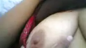 Dolly Little dojrzale mamuski de rucha się na biurku swoją bąbelkową dupą